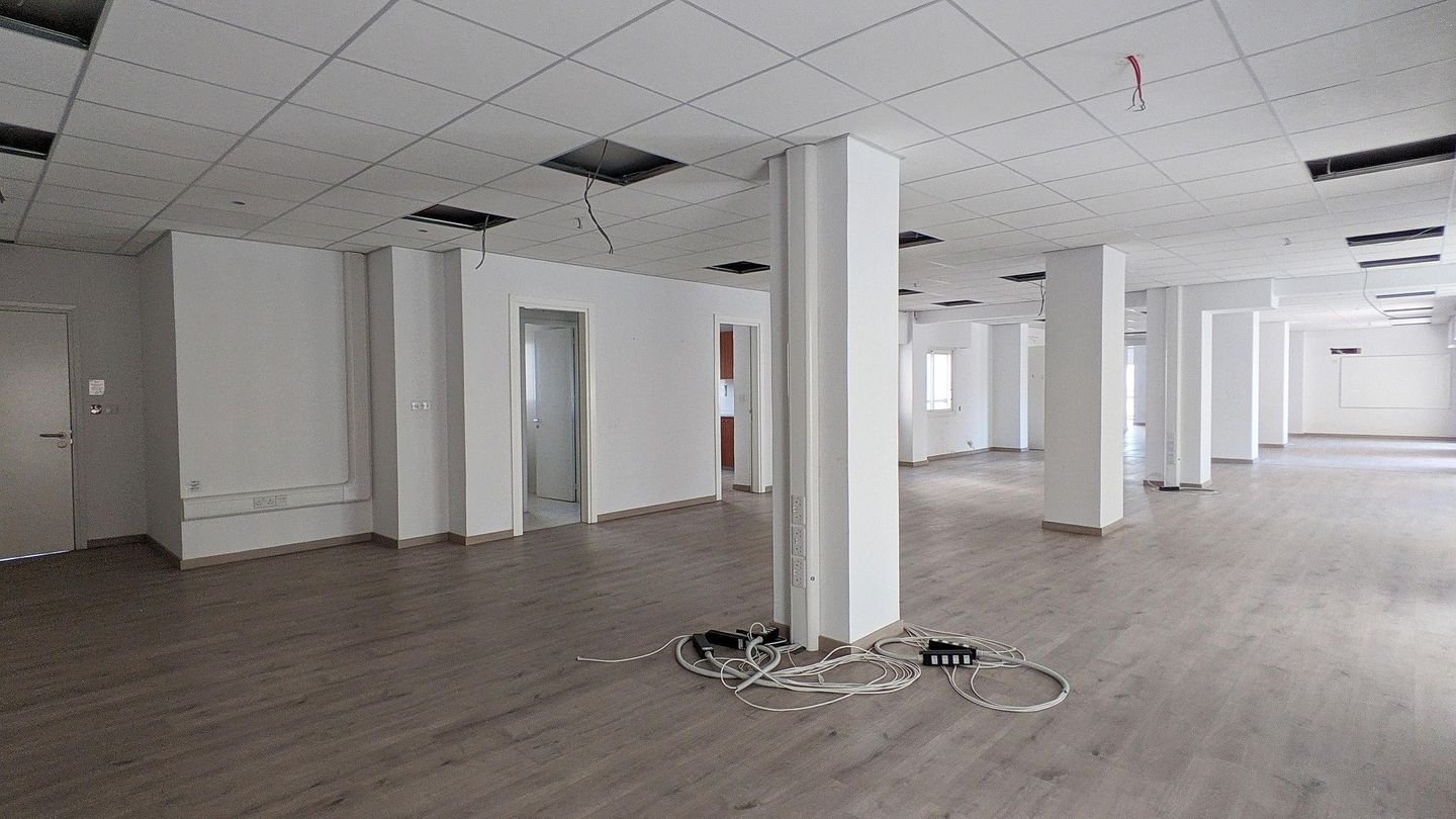 Office Unit in Agioi Omologites, Nicosia photo 37