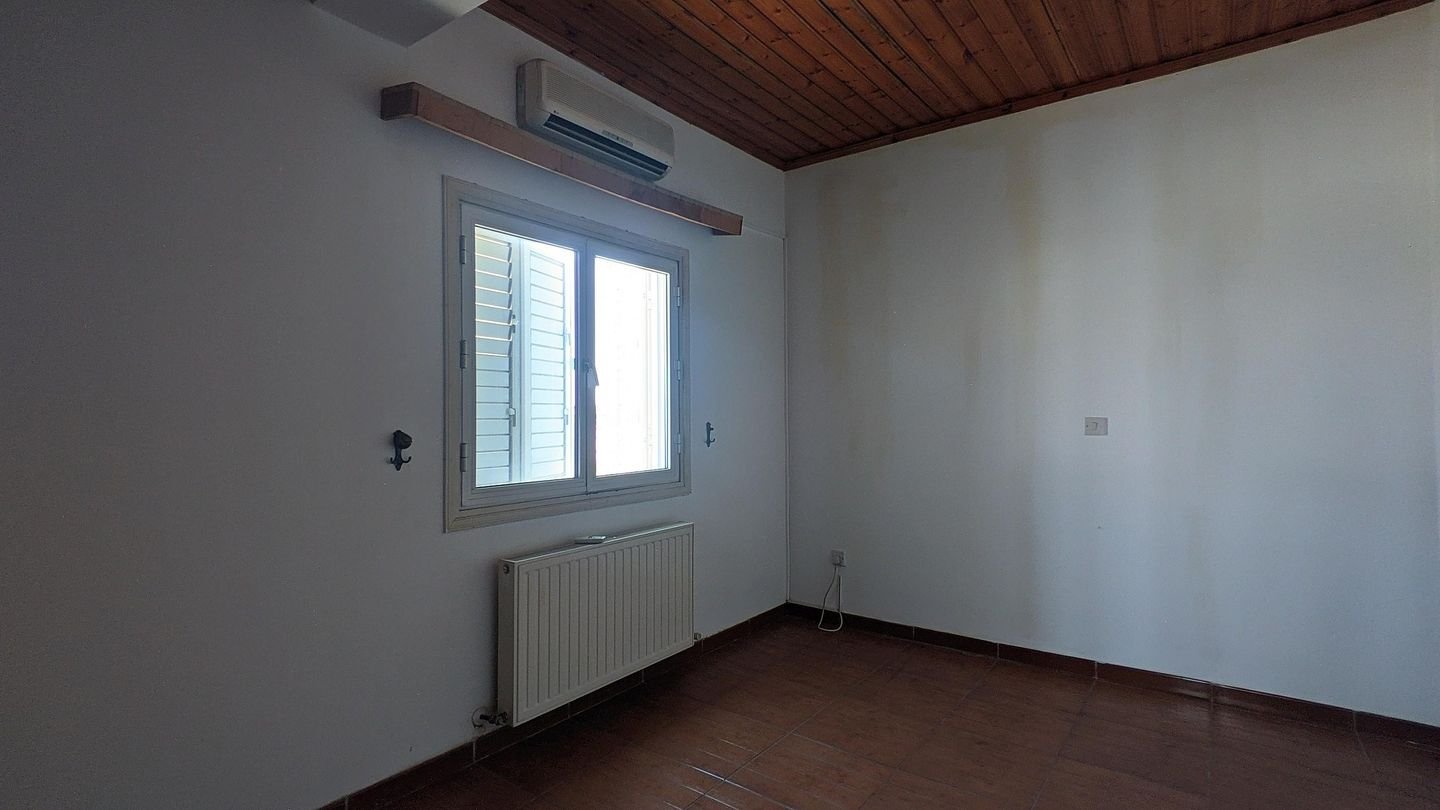 Residential building in Kokkinotrimithia, Nicosia photo 11