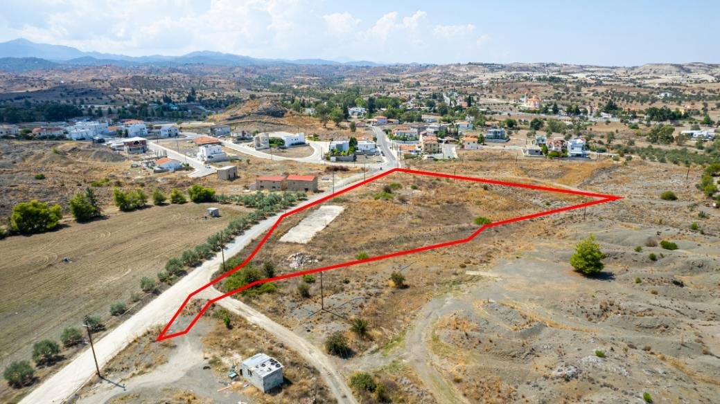 Residential field in Analiontas, Nicosia photo 3