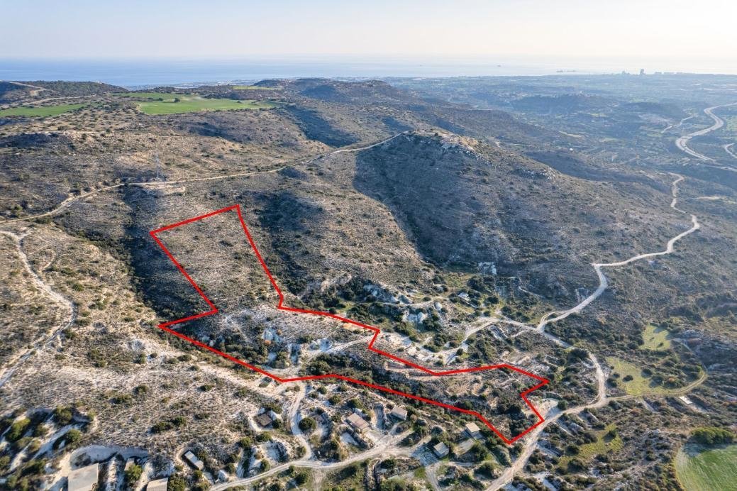 Agricultural field in Choirokoitia, Larnaca photo 4