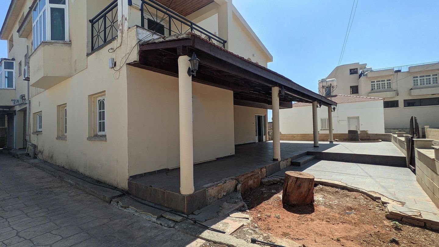 Residential building in Kokkinotrimithia, Nicosia photo 44