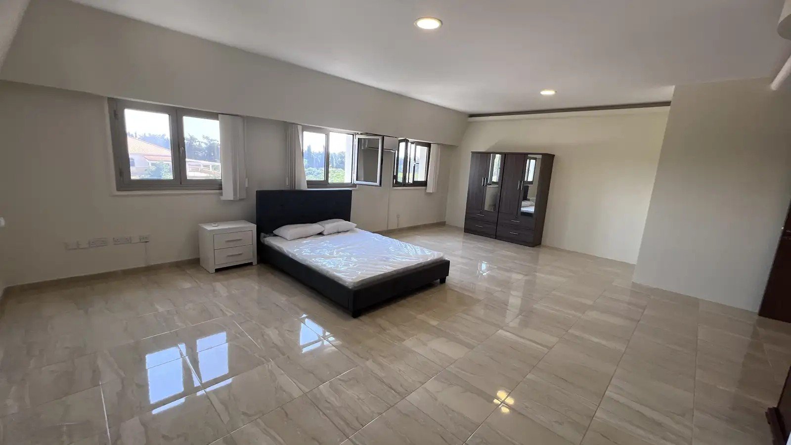 6 BR Detached House in Asomatos, Limassol photo 10