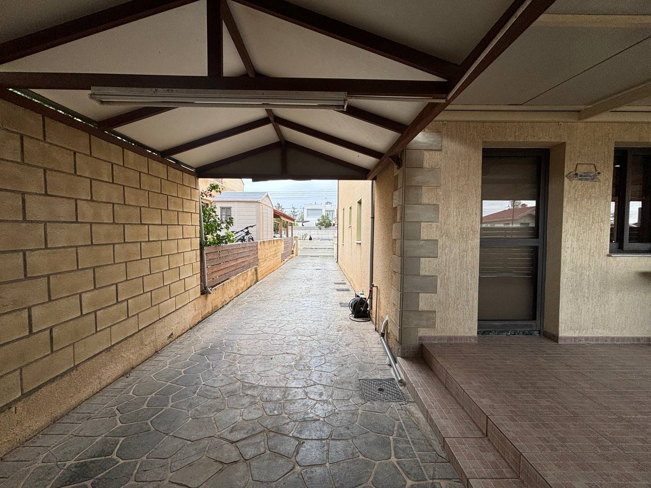 4 BR Villa in Ypsonas, Limassol photo 27