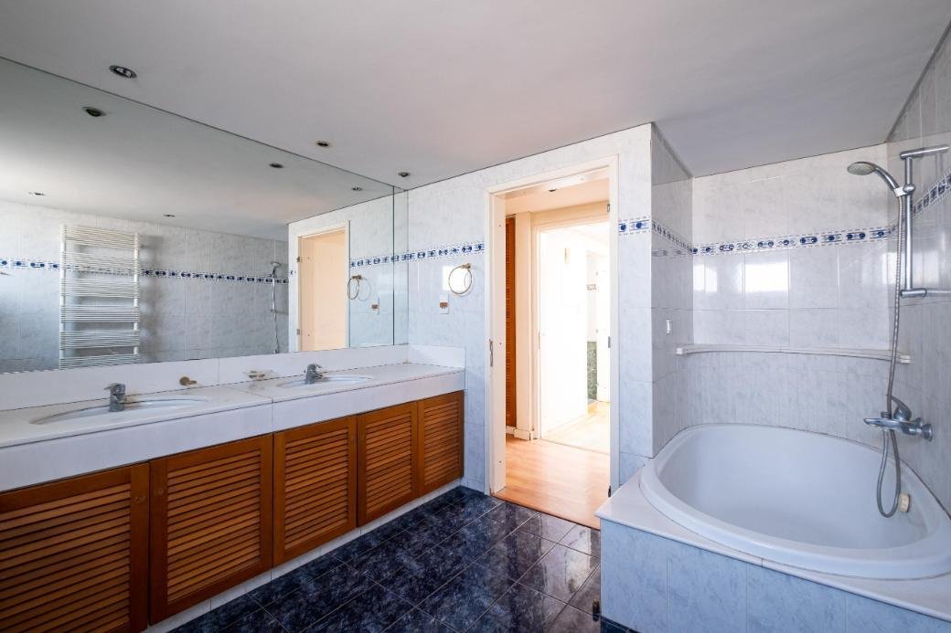 4 bedroom house in Agios Vasileios, Strovolos, Nicosia photo 8