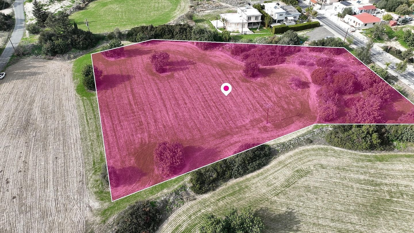 50% Share of a residential field located in Choirokitia, Larnaca. photo 4