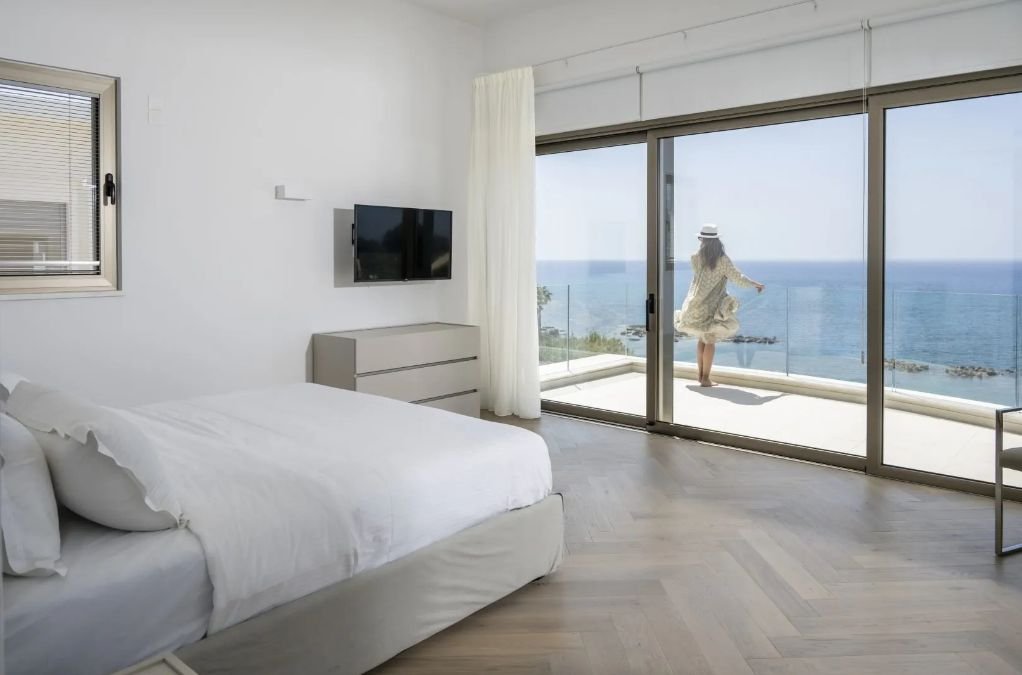 10 BR Villa in Kissonerga photo 6