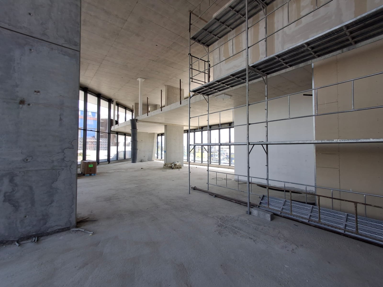 Ground Floor + Mezzanine in Mesa Geitonia, Limassol photo 7