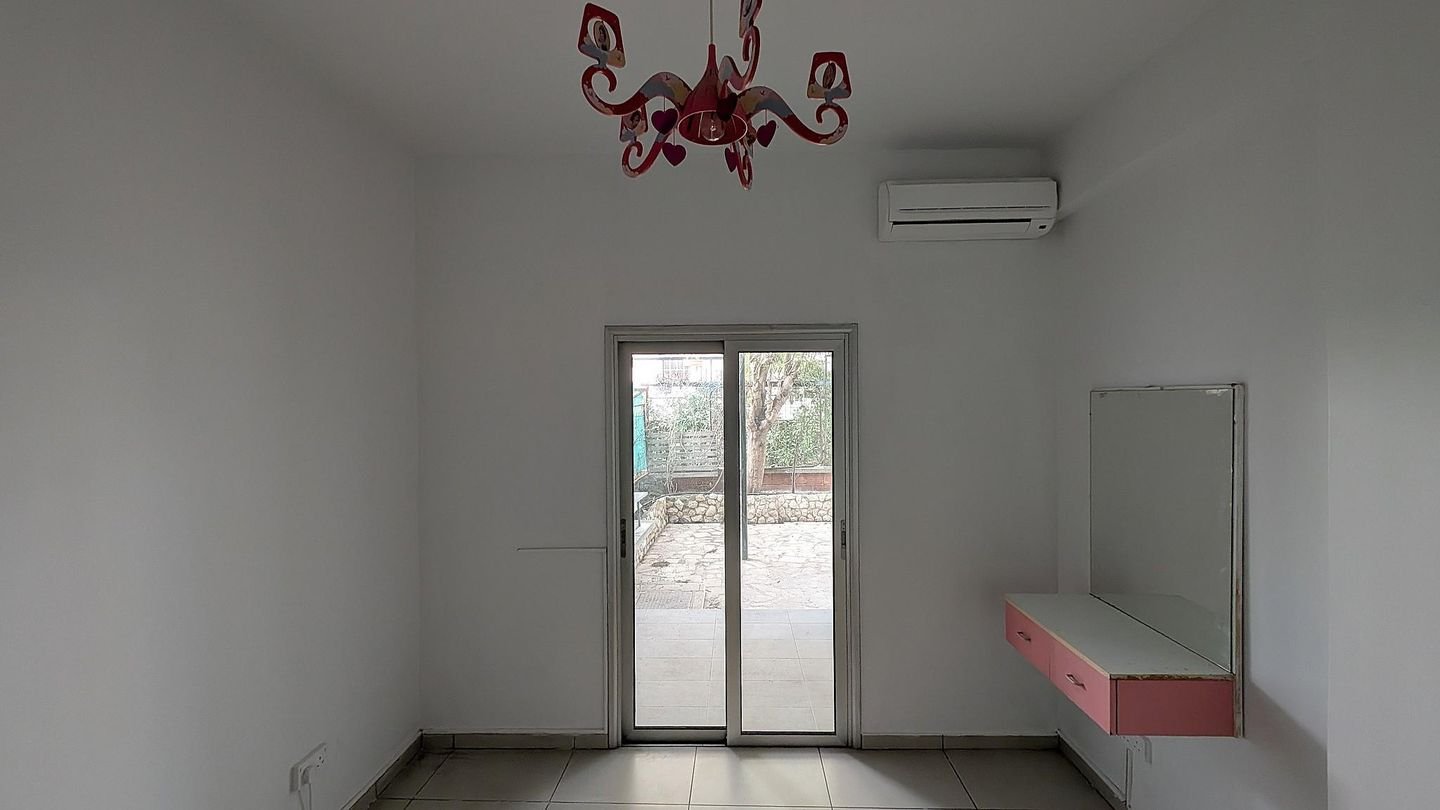 Two storey semi-detached building in Panagia, Nicosia photo 20