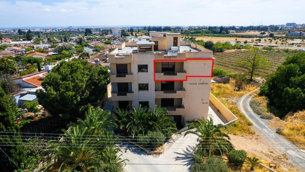 Incomplete 2 bedroom apartment in Polemidia, Limassol photo 8
