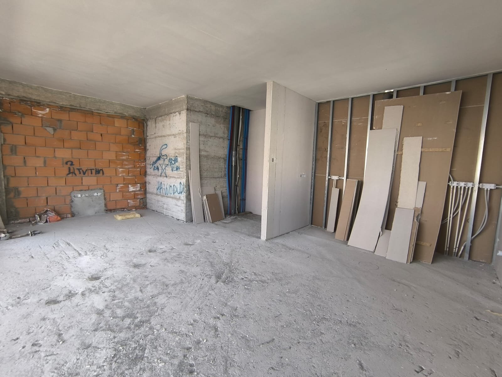 3 BR Apartment in Aradippou, Larnaca photo 11