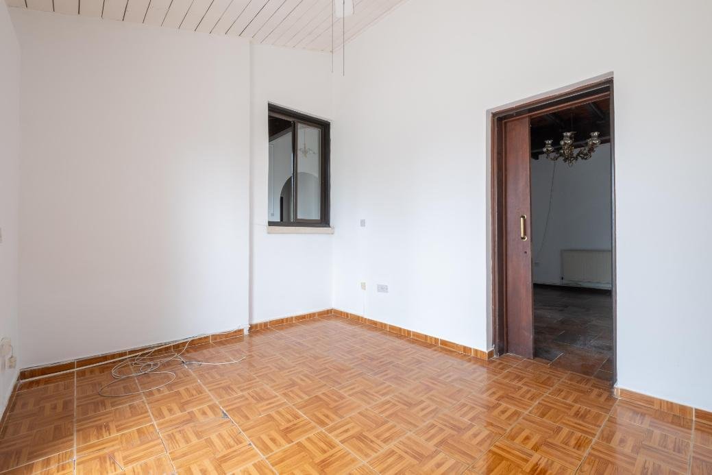 3 bedroom house in Tala, Paphos photo 10