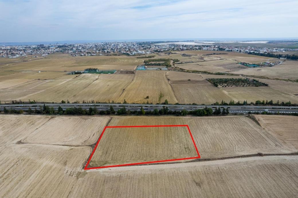 Agricultural field in Aradippou, Larnaca photo 2