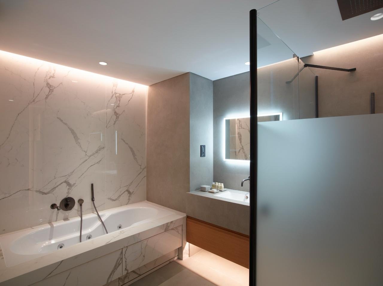 3 BR Apartment in Agios Tychonas, Limassol photo 6