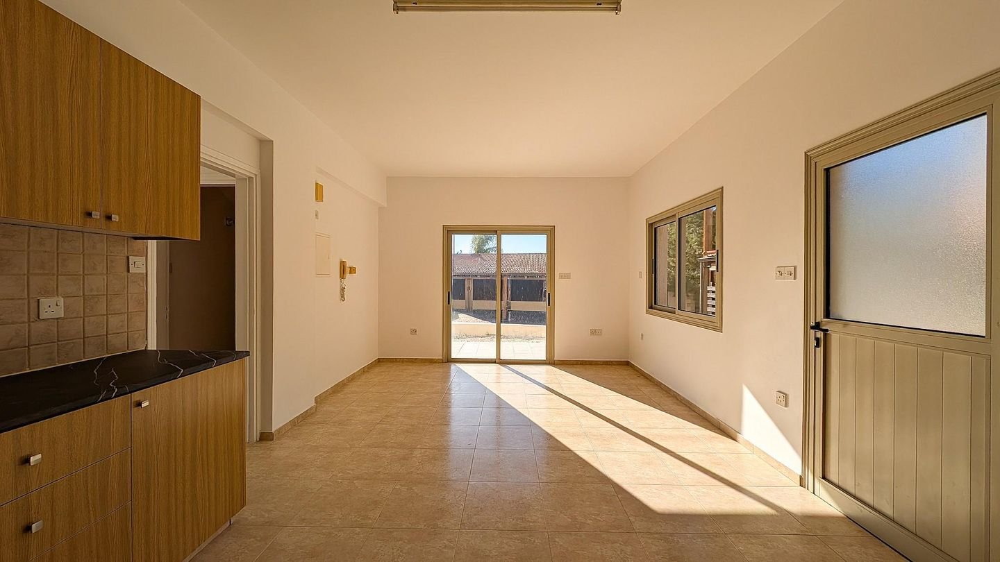 Two Storey Detached House, Kolossi, Limassol photo 13