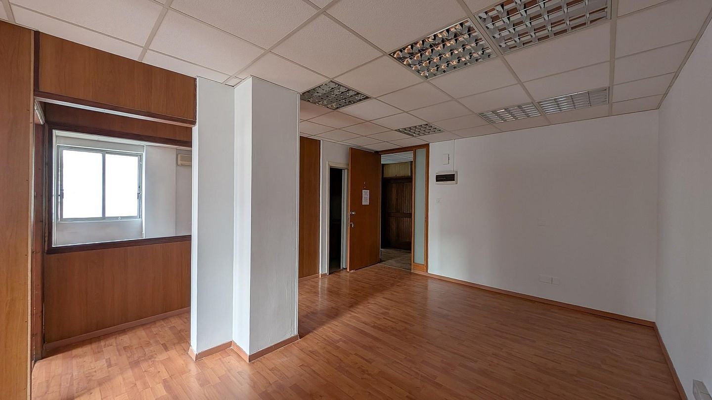 Office Unit in the Heart of Nicosia – Trypiotis Quarter photo 8