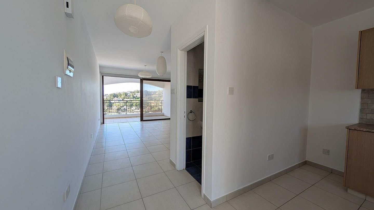 Two-Storey 2-Bedroom Apartment in Tala, Paphos photo 8