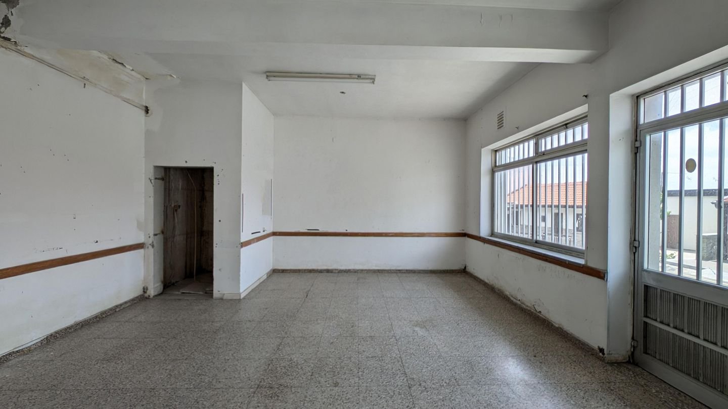 Three-storey building in Chandria, Limassol photo 15