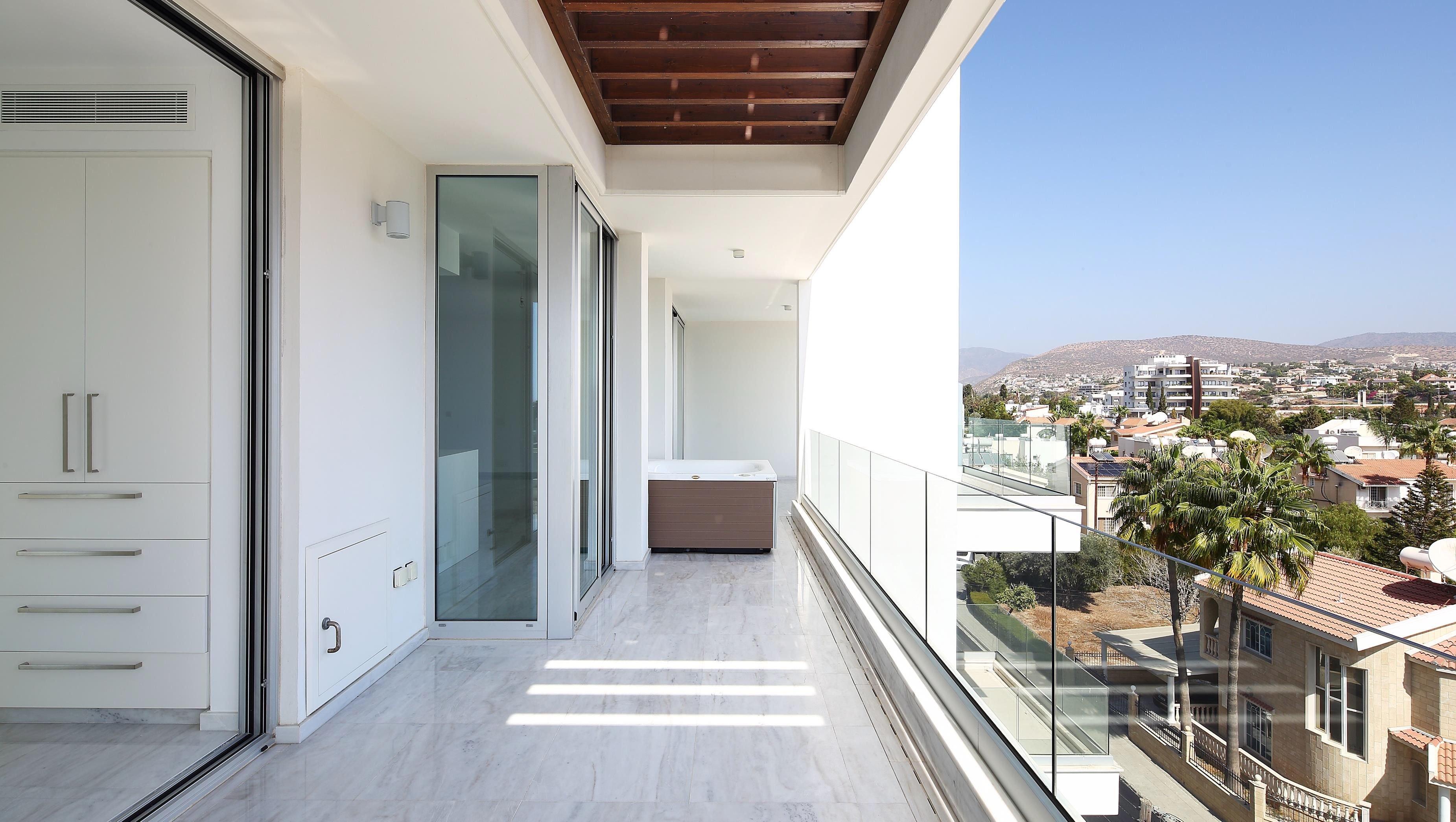 3 BR Apartment in Limassol photo 5