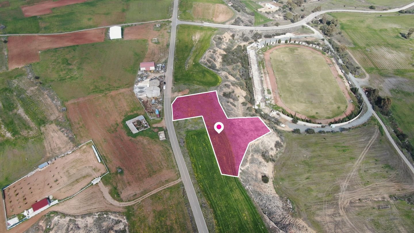 Share of Agricultural field, Palaiometocho, Nicosia photo 2