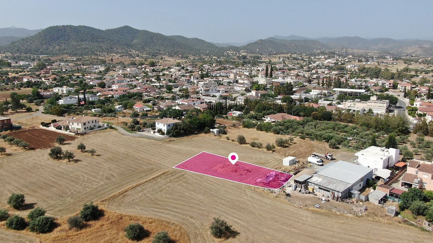Residential field in Klirou, Nicosia photo 4