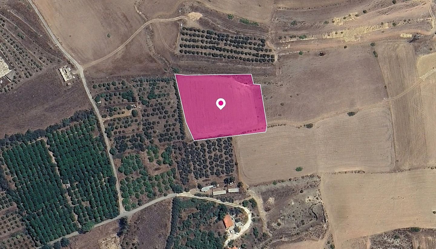 Agricultural Field in Kato Koutrafas, Nicosia photo 3