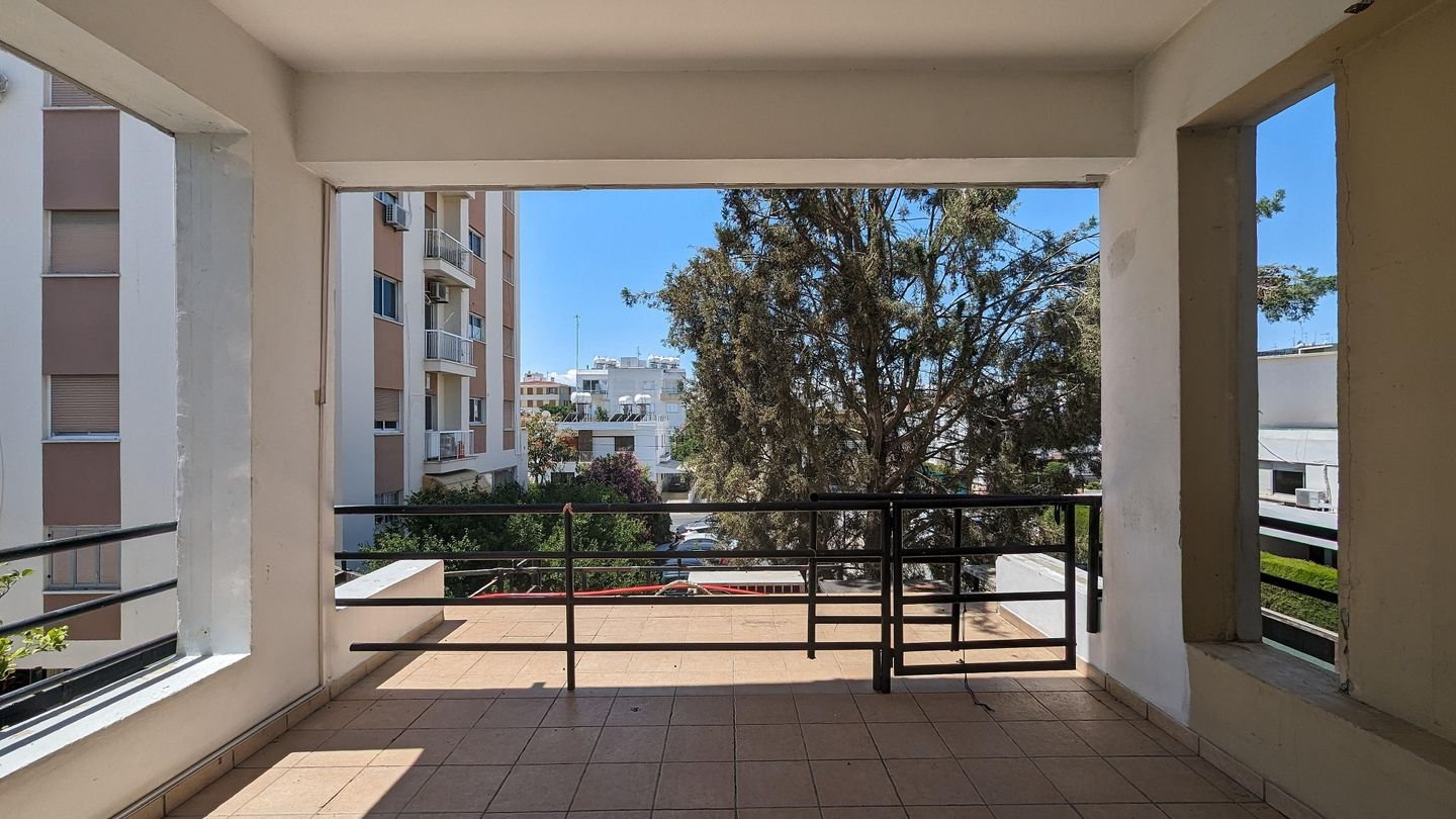 Three storey semi-detached mixed use building with shop in Strovolos, Nicosia photo 27