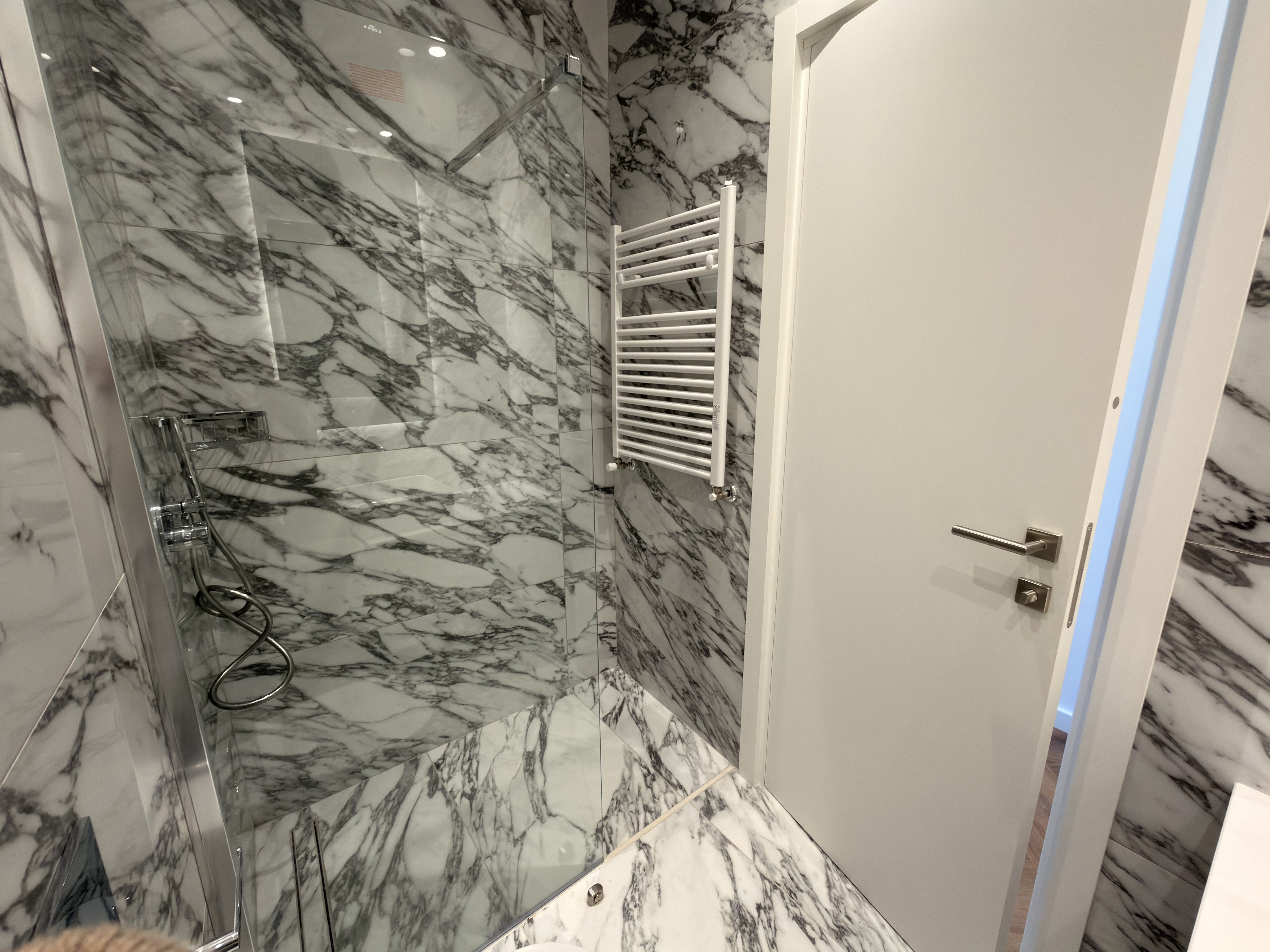 2 BR Apartment in Agios Tychonas, Limassol photo 11