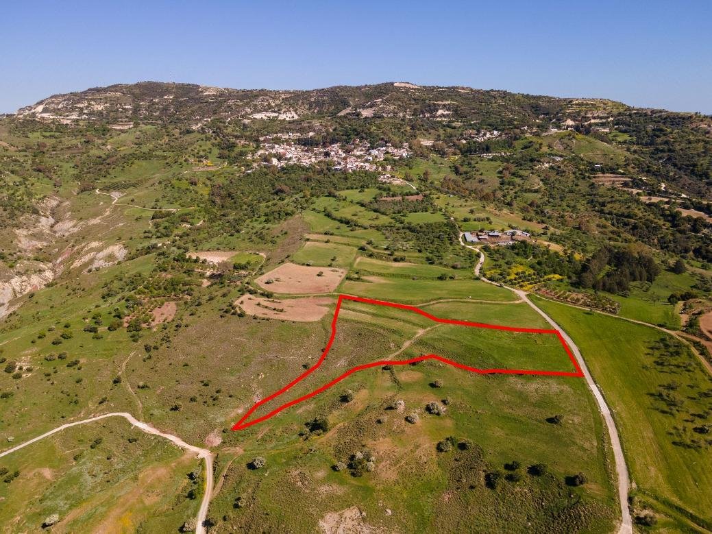 Residential field in Kelokedara, Paphos photo 4