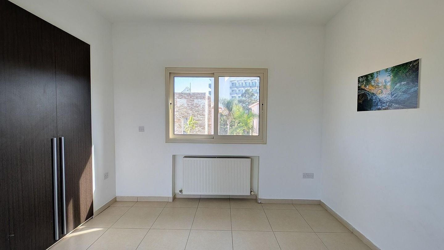 Coastal 3-Bedroom Villa with Private Pool in Paralimni, Famagusta photo 21