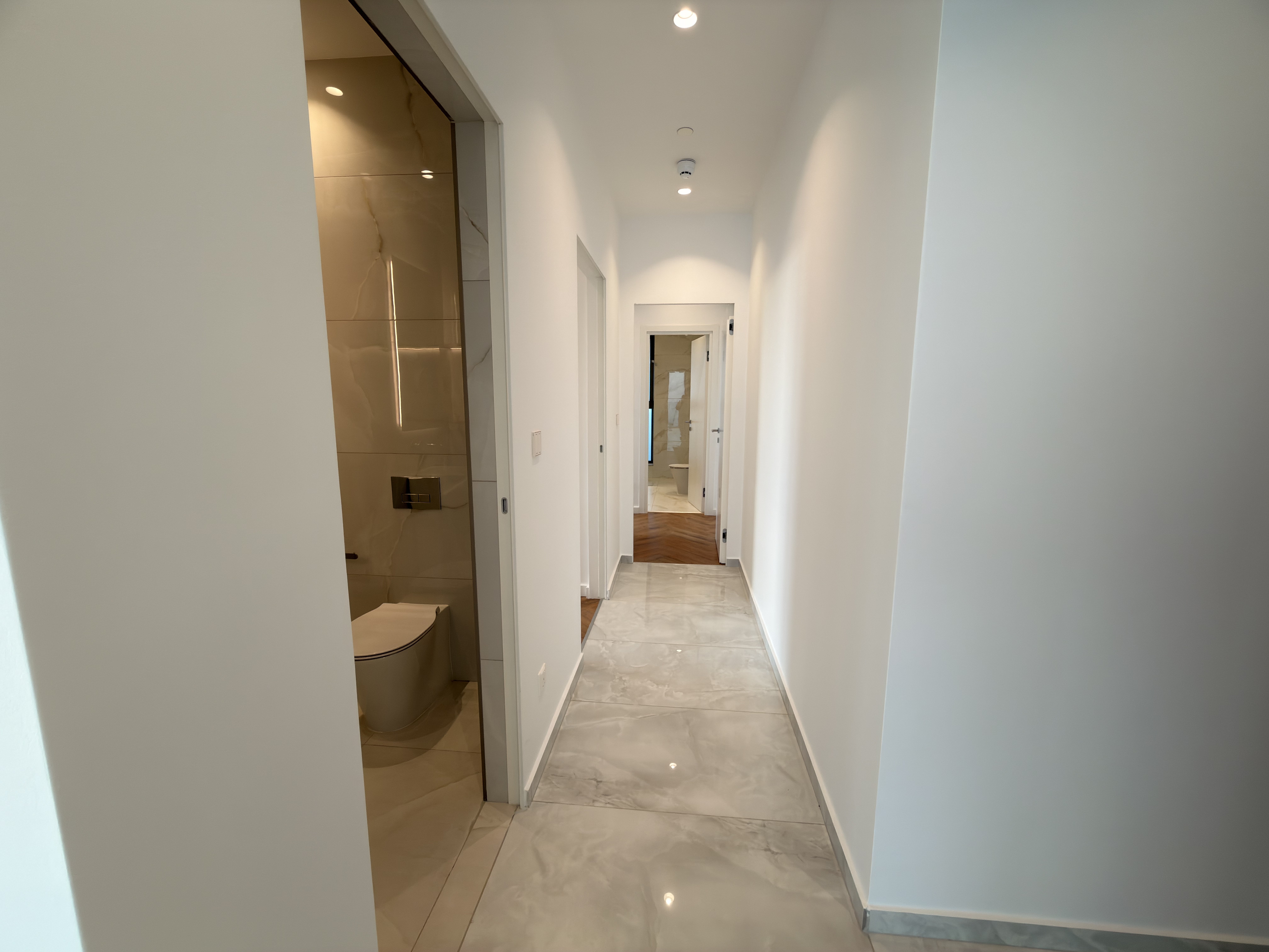 2 BR Apartment in Agios Tychonas, Limassol photo 14