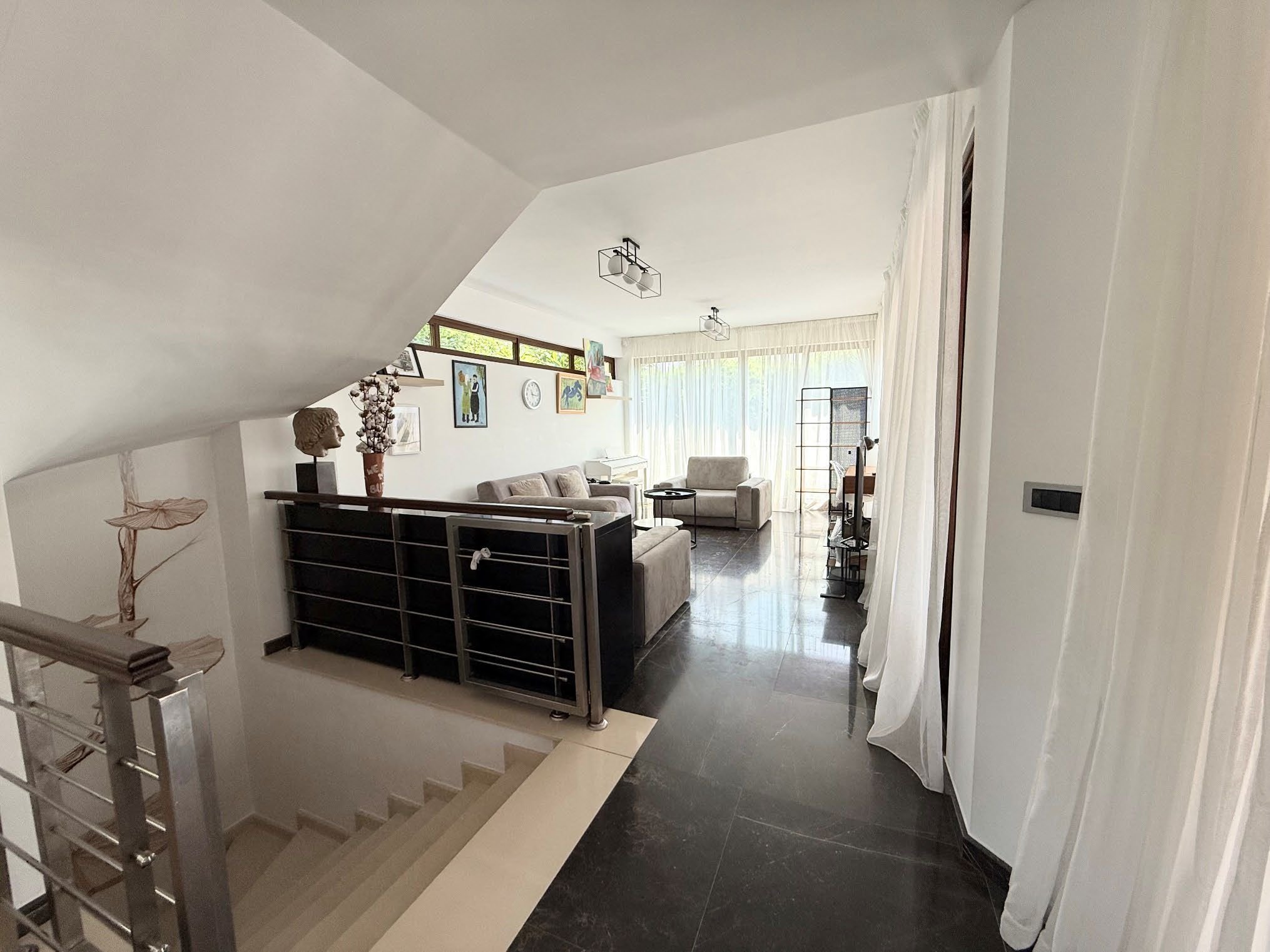 4 BR Luxury Villa in Pyrgos, Limassol photo 6