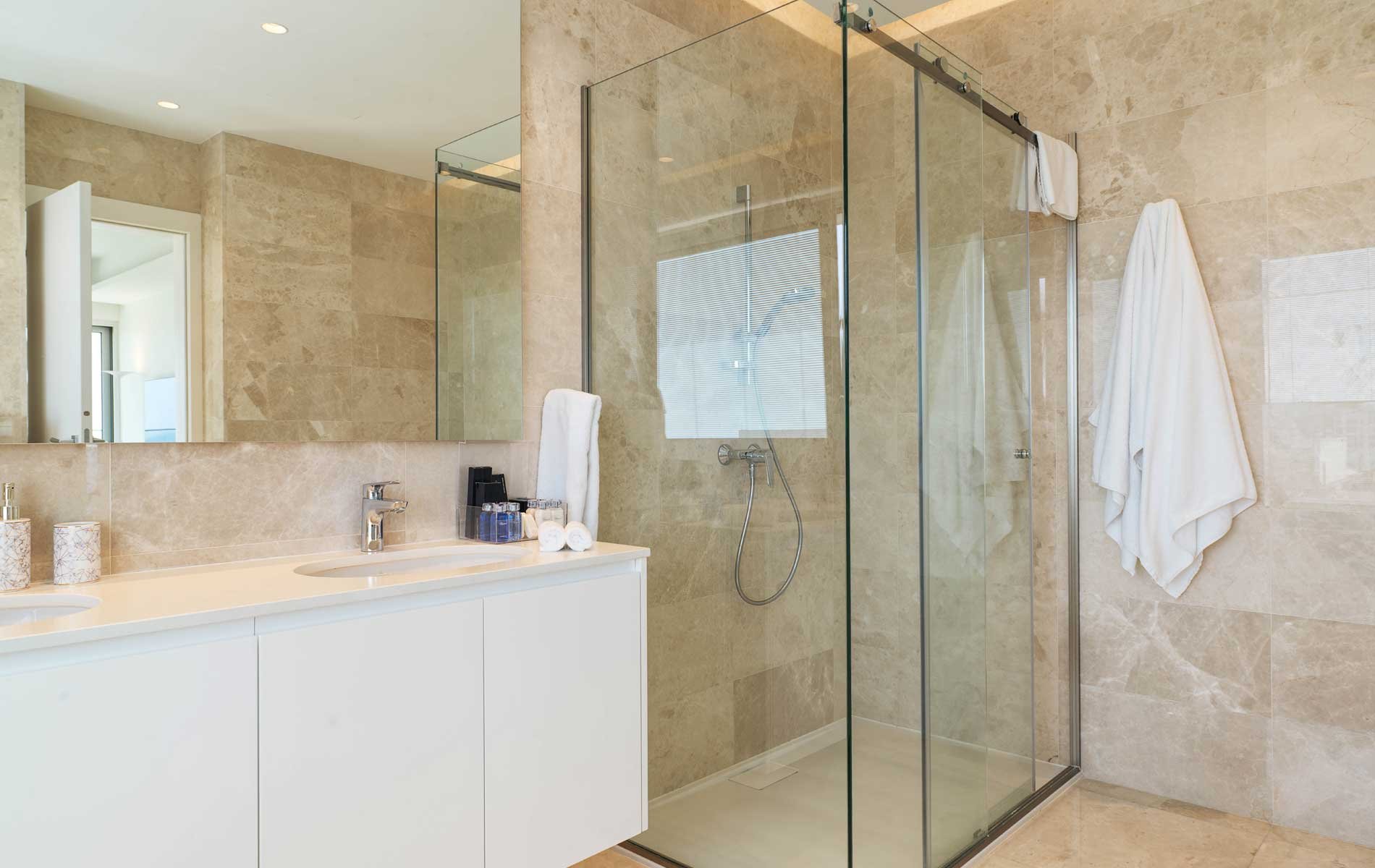 3 BR Apartment in Parekklisia Tourist Area, Limassol photo 10