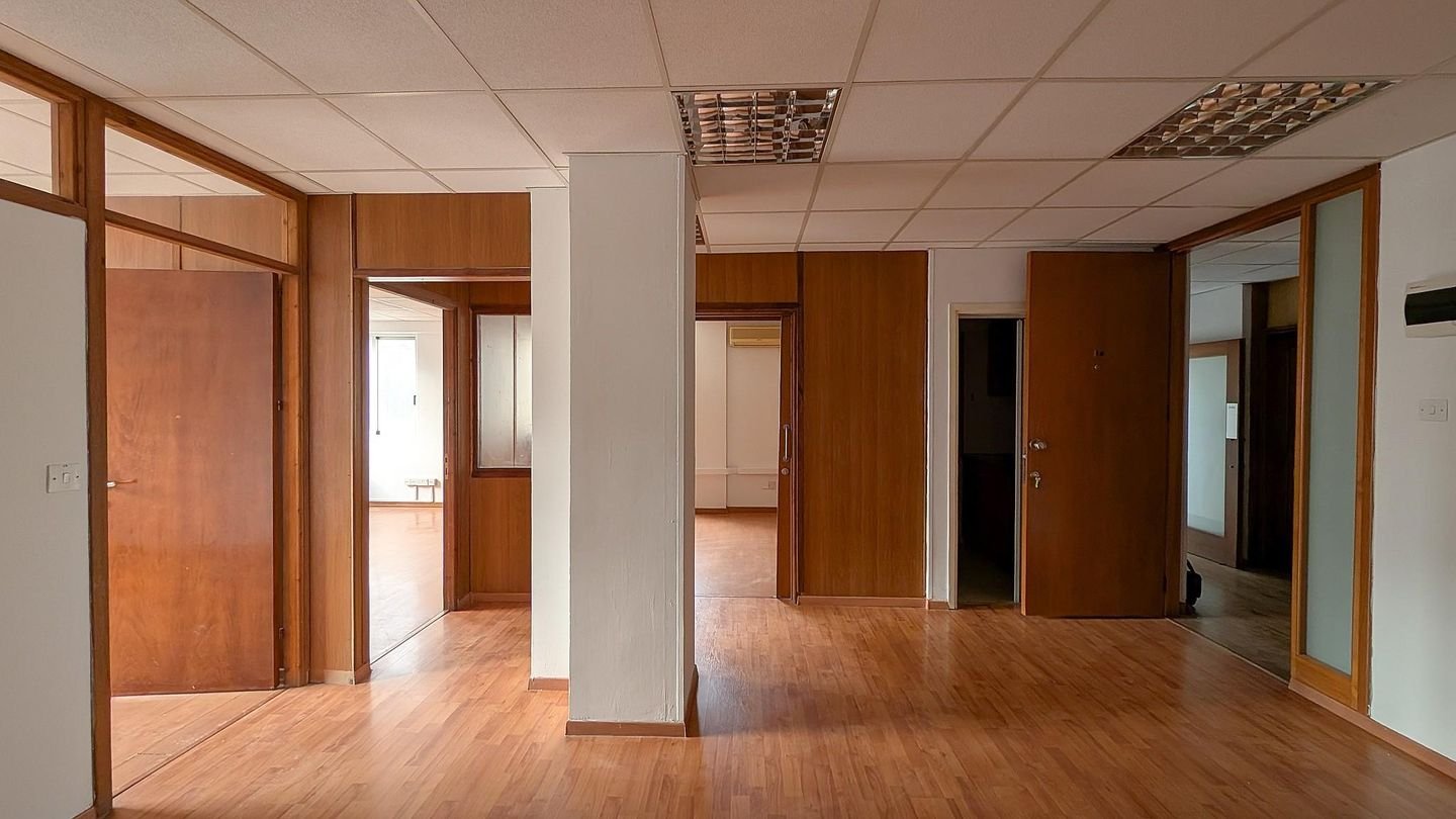 Office Unit in the Heart of Nicosia – Trypiotis Quarter photo 7