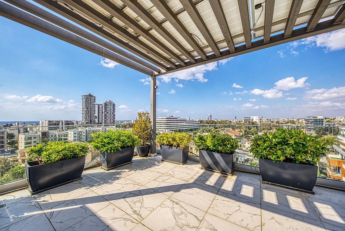 2 BR Penthouse in Potamos Germasogeias, Limassol photo 14