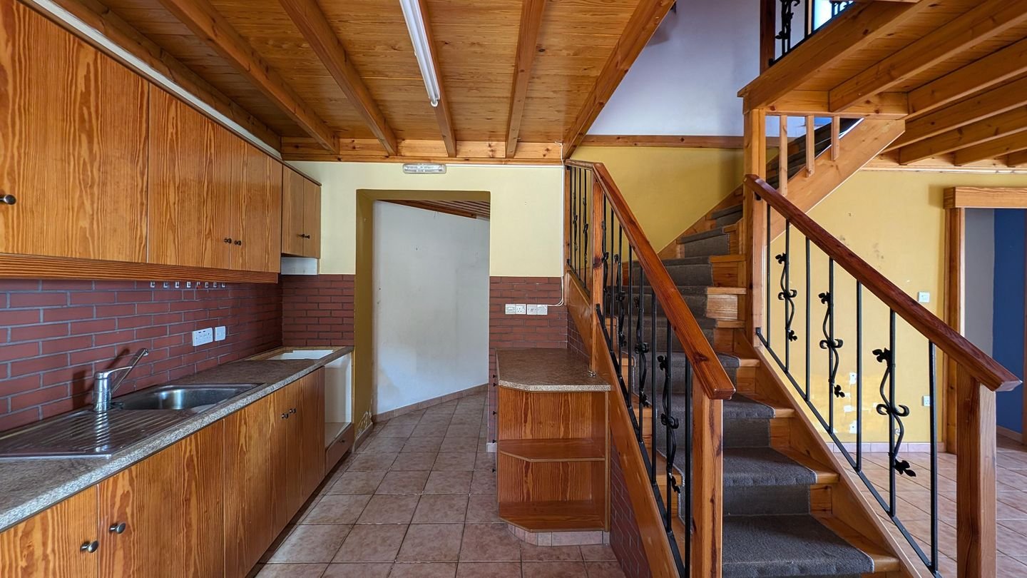 Three-storey building in Chandria, Limassol photo 22