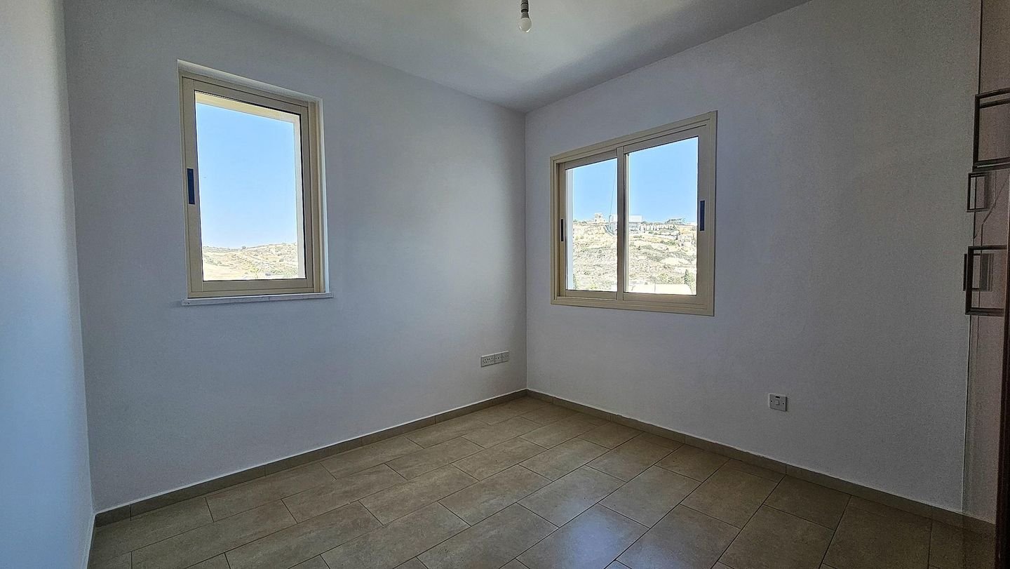 Modern 2-Bedroom Apartment, Agios Tychon, Limassol photo 7