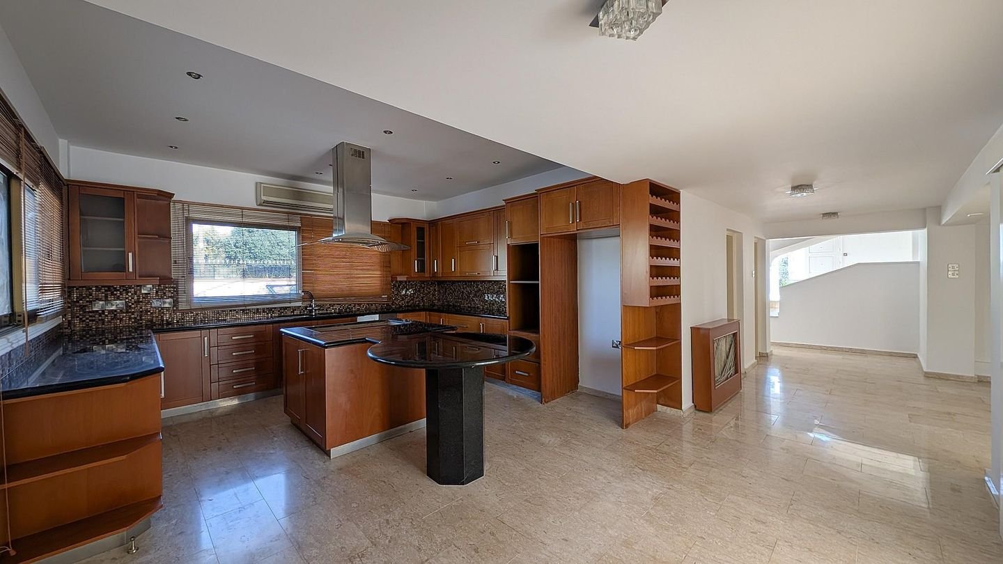 Four Bedroom Luxury Mansion with Private Pool in Pyla, Larnaca photo 23