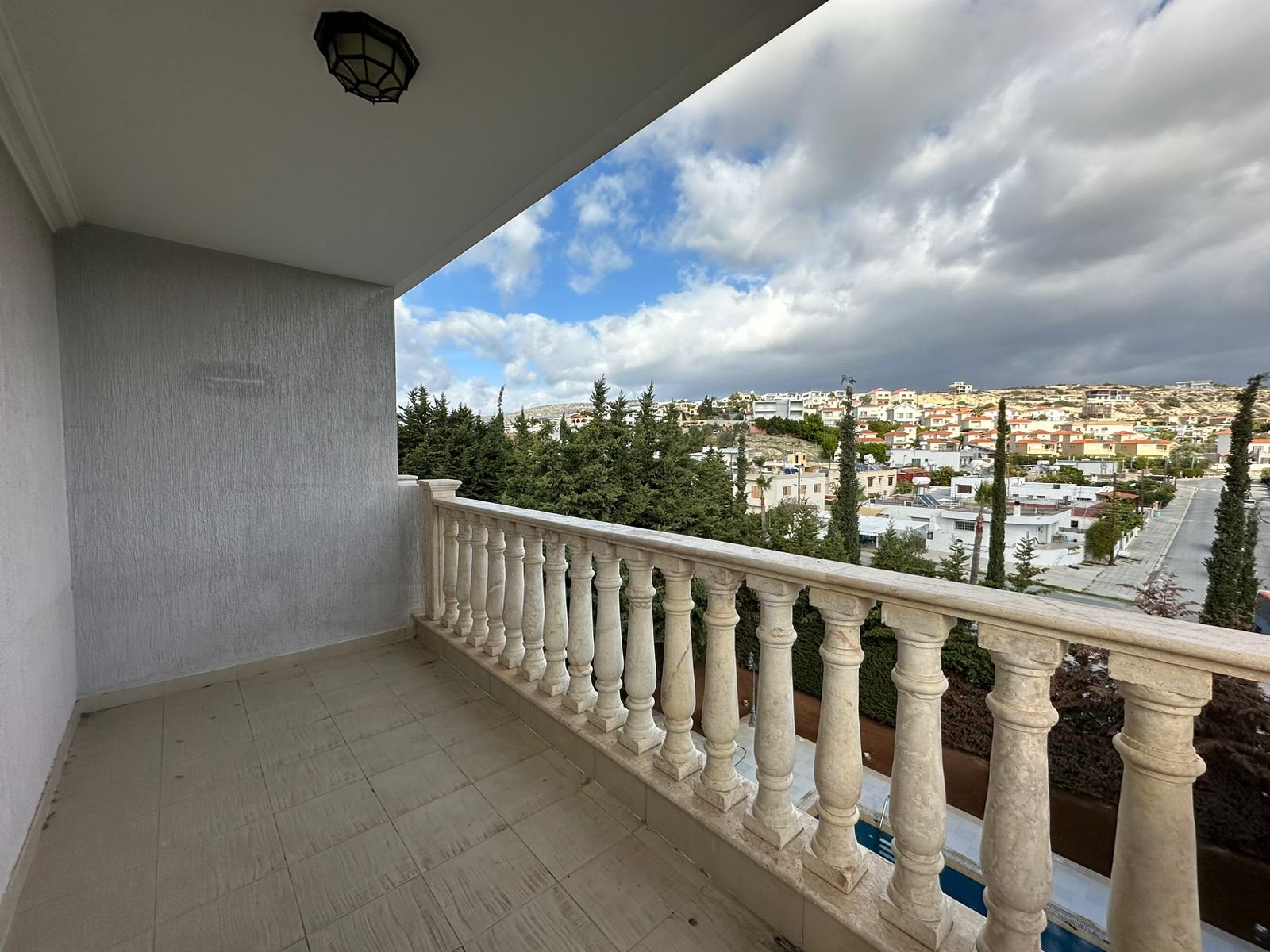 4 BR Villa in Mouttagiaka, Limassol photo 18