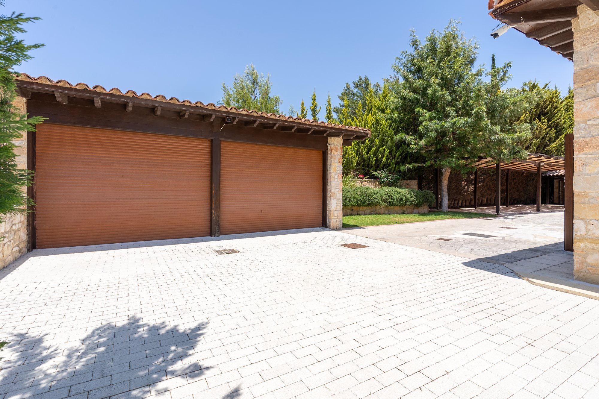 6 BR House with two guest houses in Souni, Limassol photo 44