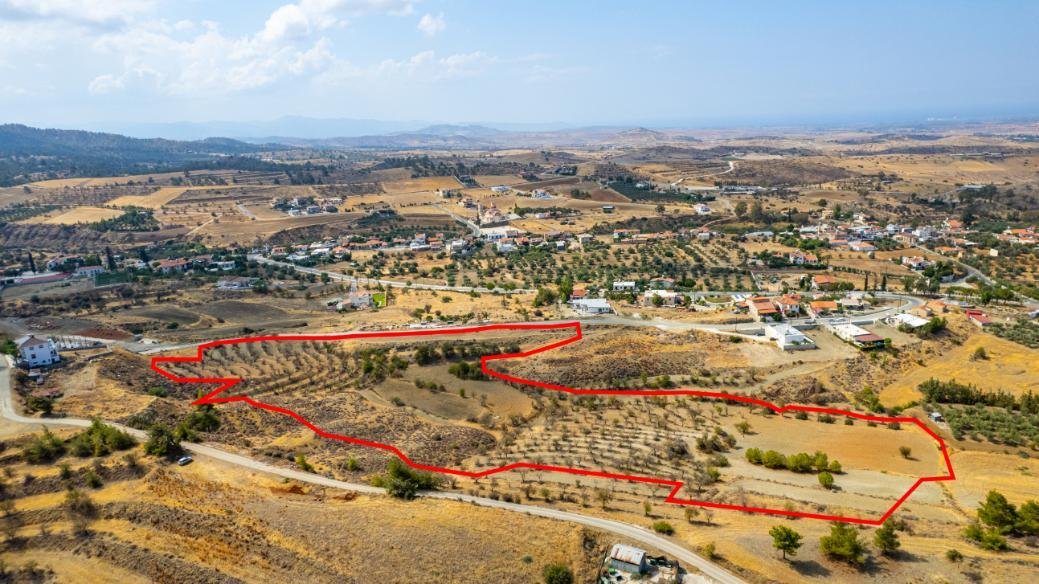 Residential field in Nikitari, Nicosia photo 2