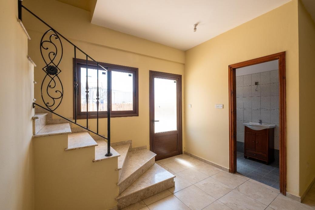 4 bedroom house in Agios Theodoros, Larnaca photo 17