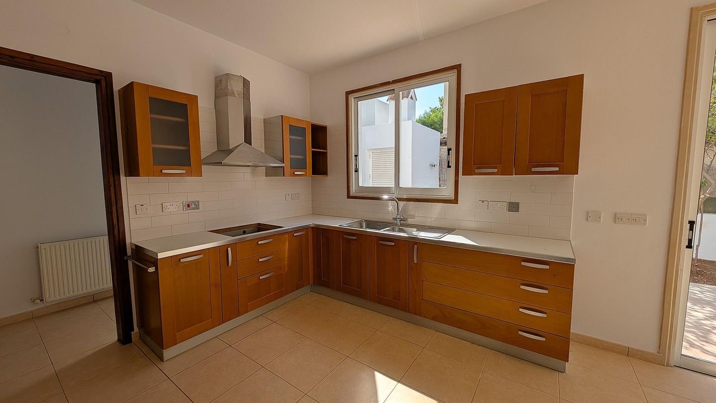 Two storey house in Lakatamia, Agia Paraskevi, Nicosia photo 11