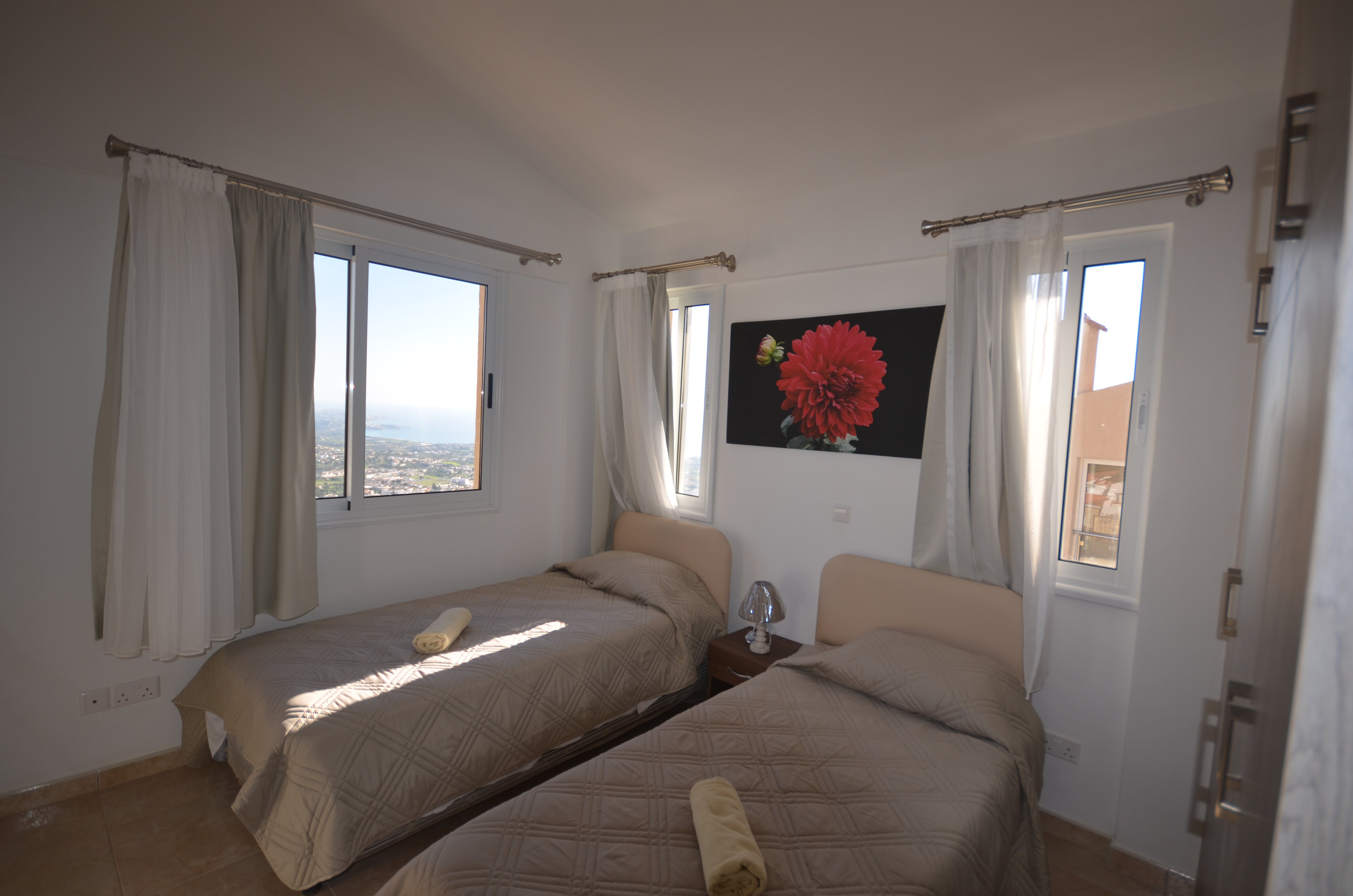 6 BR Villa in Pegeia, Paphos photo 12