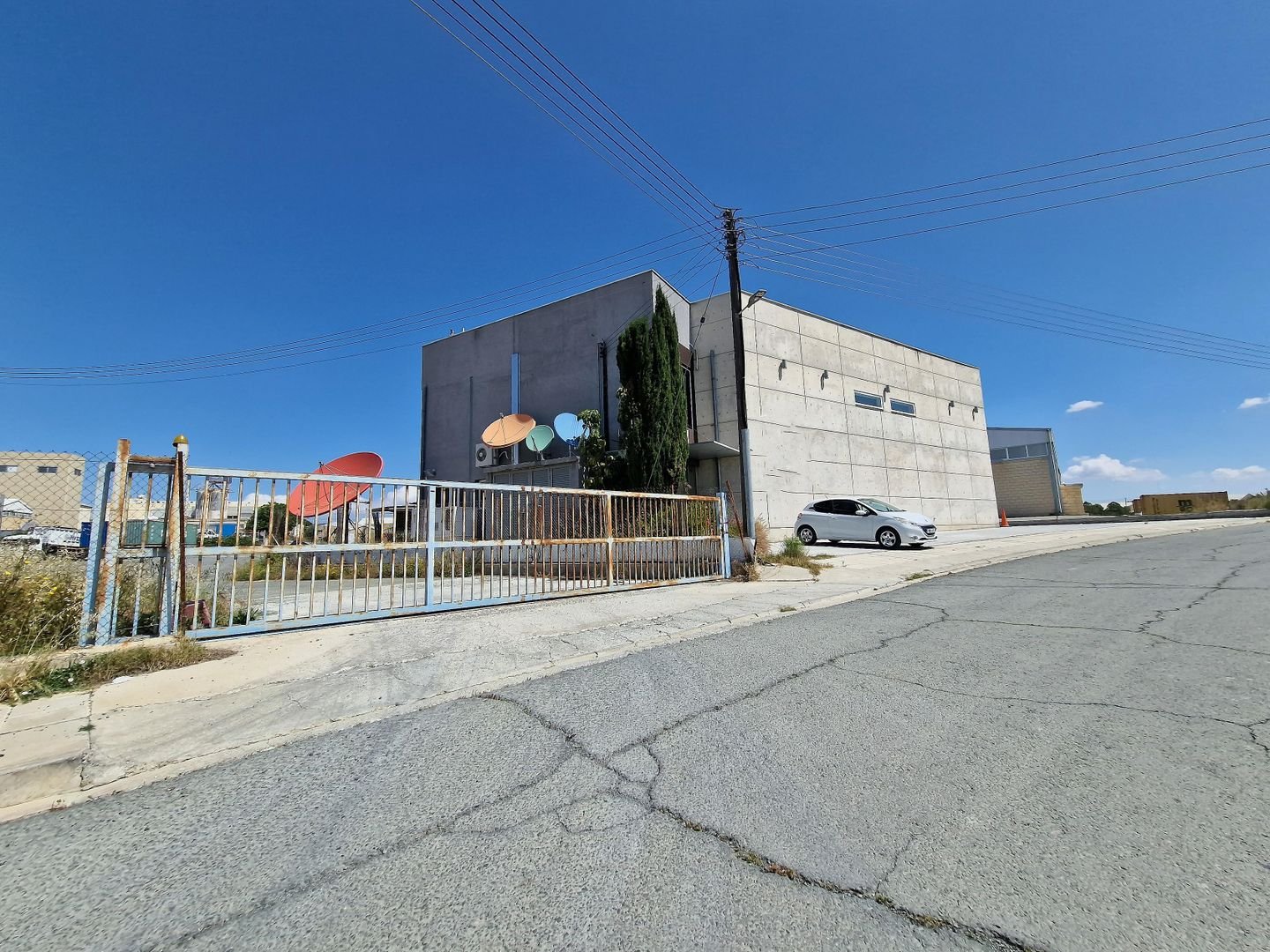 Yield Producing Two storey Commercial Building in Dali, Nicosia photo 10