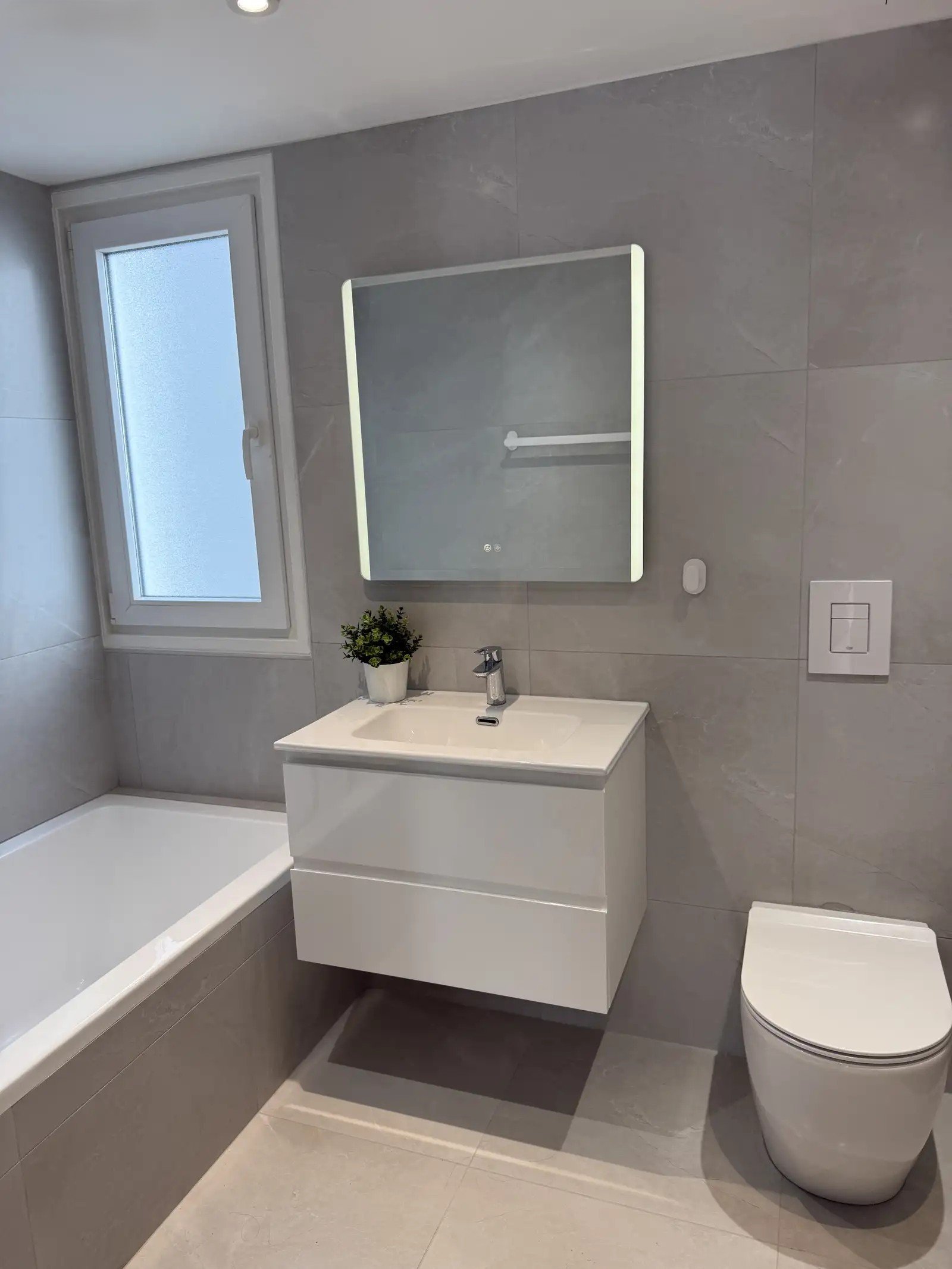 2 BR Apartment in Potamos Germasogeias, Limassol photo 10