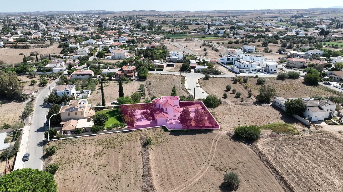 Two storey house in Pano Deftera, Nicosia photo 3