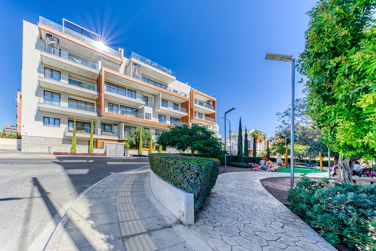 1 BR Apartment in Potamos Germasogeias, Limassol photo 16