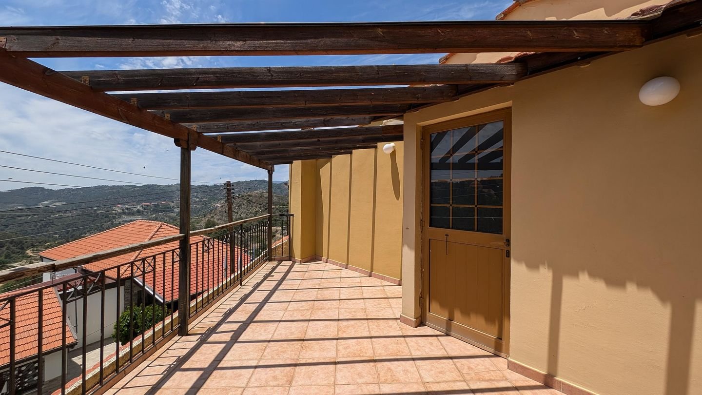 Three-storey building in Chandria, Limassol photo 7