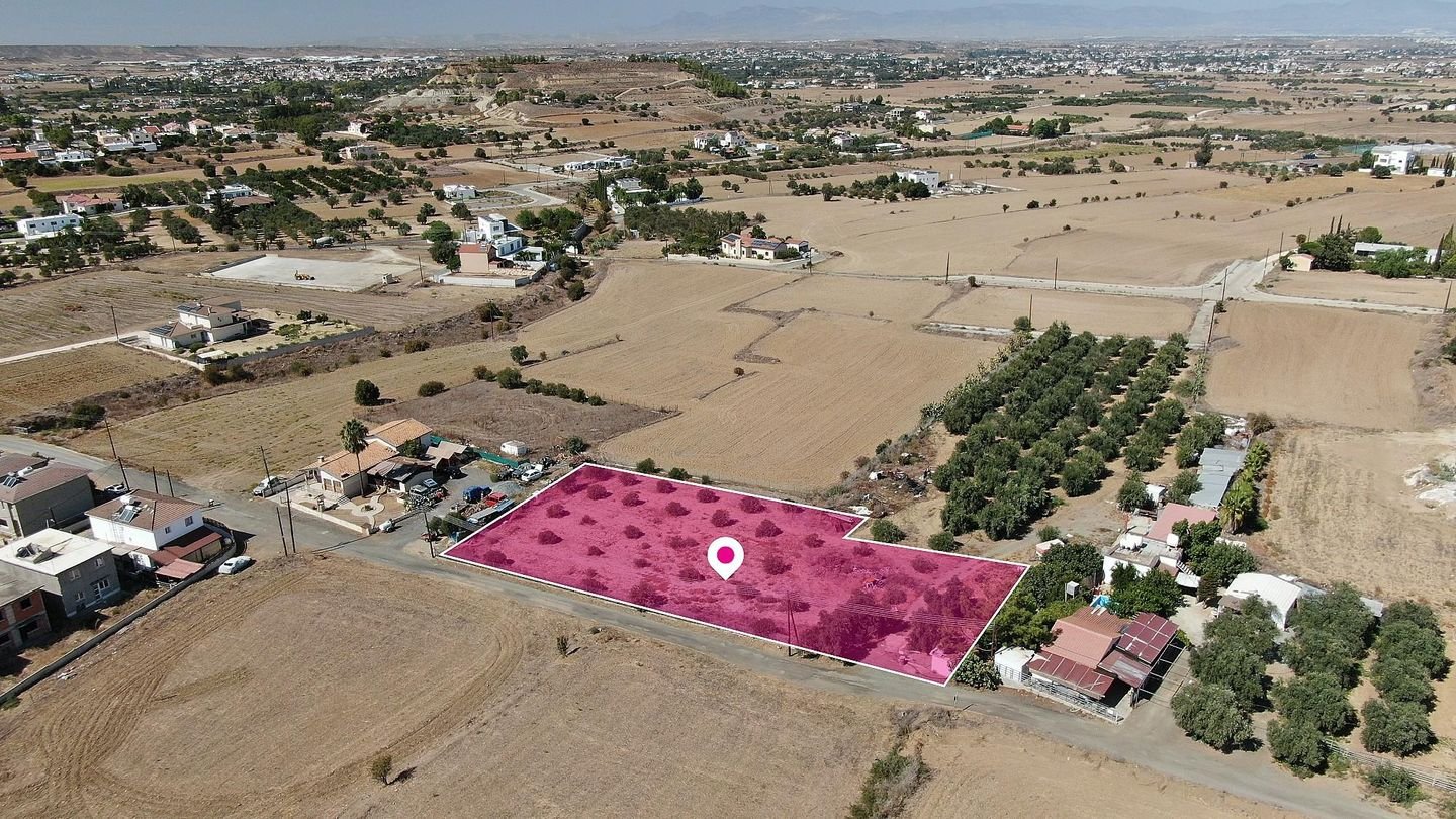 Residential Field in Pera, Nicosia photo 3