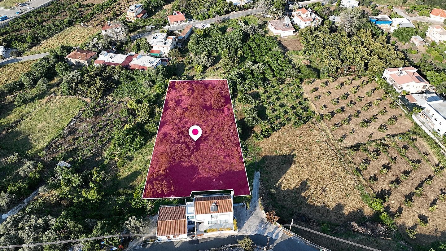 Field in Kato Pyrgos, Nicosia photo 3